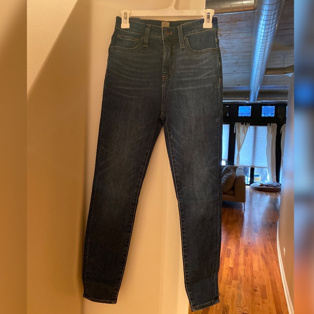 J.crew NEW curvy skinny size 27 dark blue jeans